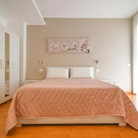 Laura Charme Διαμέρισμα *