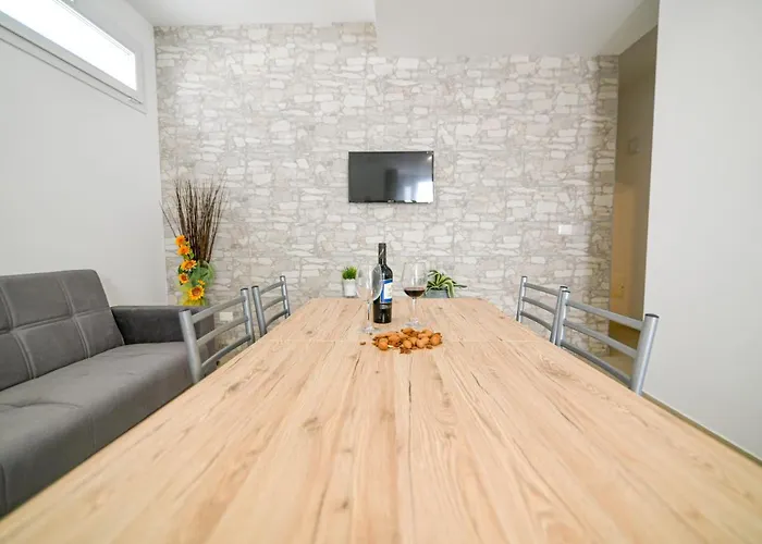 Laura Charme アパート *