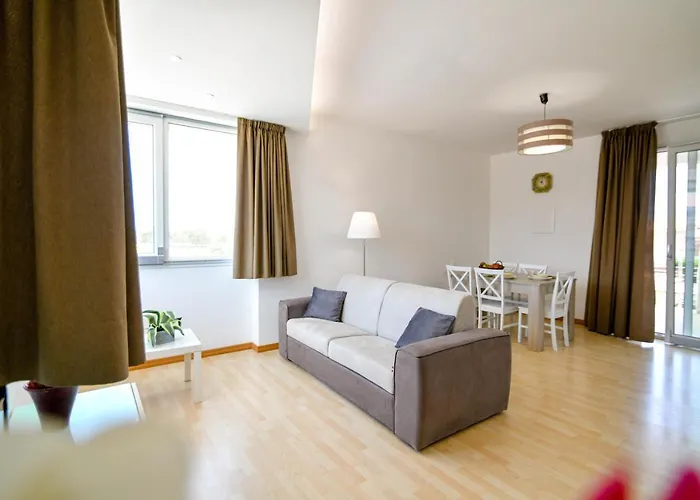 Laura Charme アパート