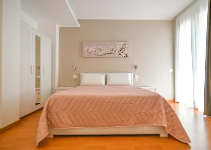 Laura Charme アパート *