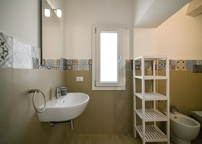 アパート Laura Charme アヴォラ