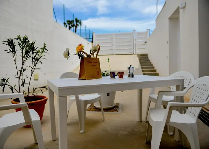 アパート Laura Charme